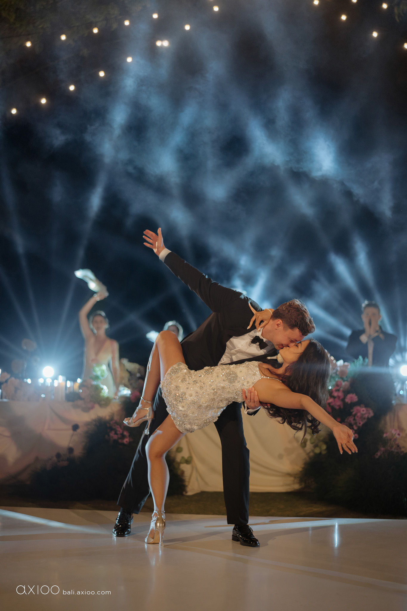 Axioo: In the Spur of the Moment